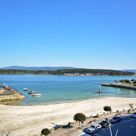 Con Terraza Frente Al Mar En O Grove